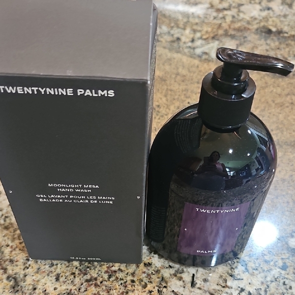 Twentynine Palms Moonlight Mesa Hand Soap - Black - Picture 2 of 2